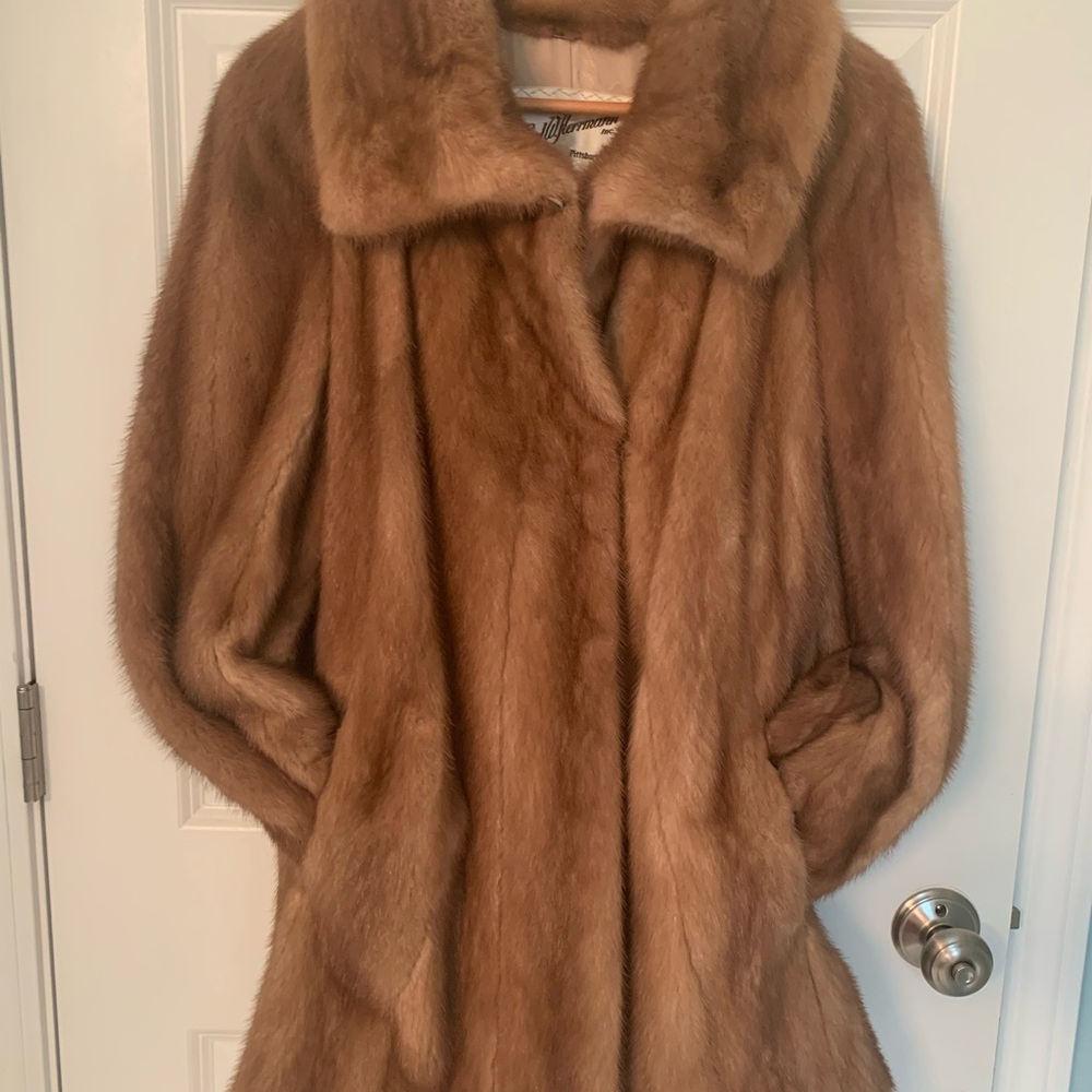 Vintage Mink coat - Picture 2 of 6